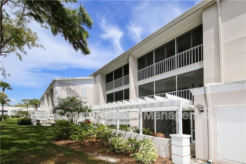 Country Club Living property image