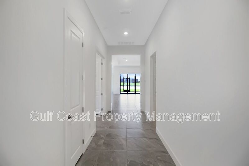 3 Bedroom Home Available in Lakespur in Wellen Park property image