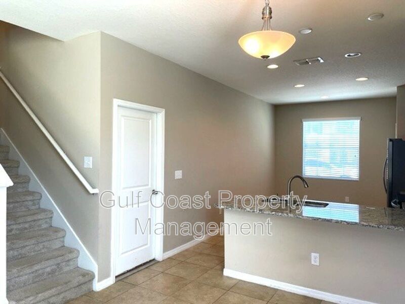 Light and Bright Townhome Available for Rent property image