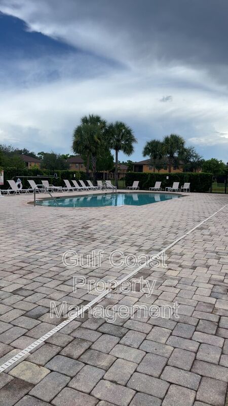 3702 Pino Vista Way Unit 4 property image