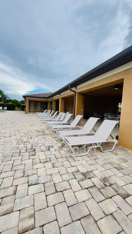 3702 Pino Vista Way Unit 4 property image