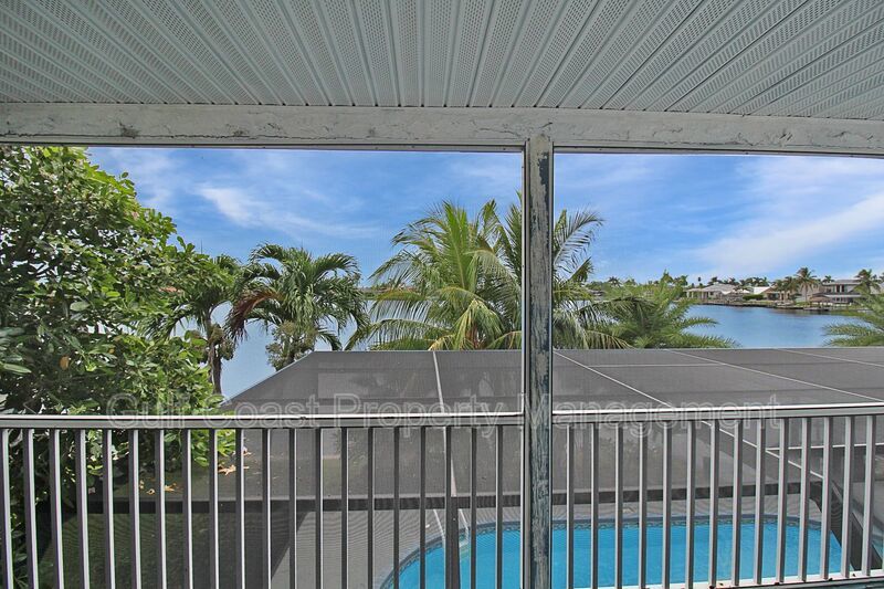 Stunning Waterfront Pool Home in the Heart or Cape Coral property image