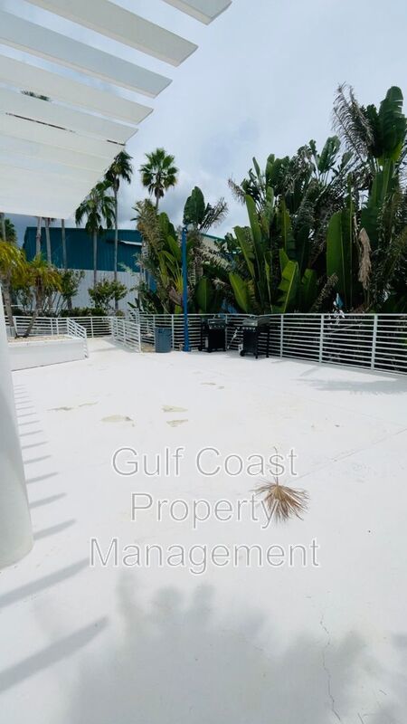 8238 Harborside Circle property image