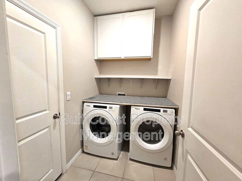 Limited-Time Offer: Two-for-One Application Fee Special! Flexible Move-In Costs! Pay only half the security deposit at lease signing and spread the rest over your first two months! property image