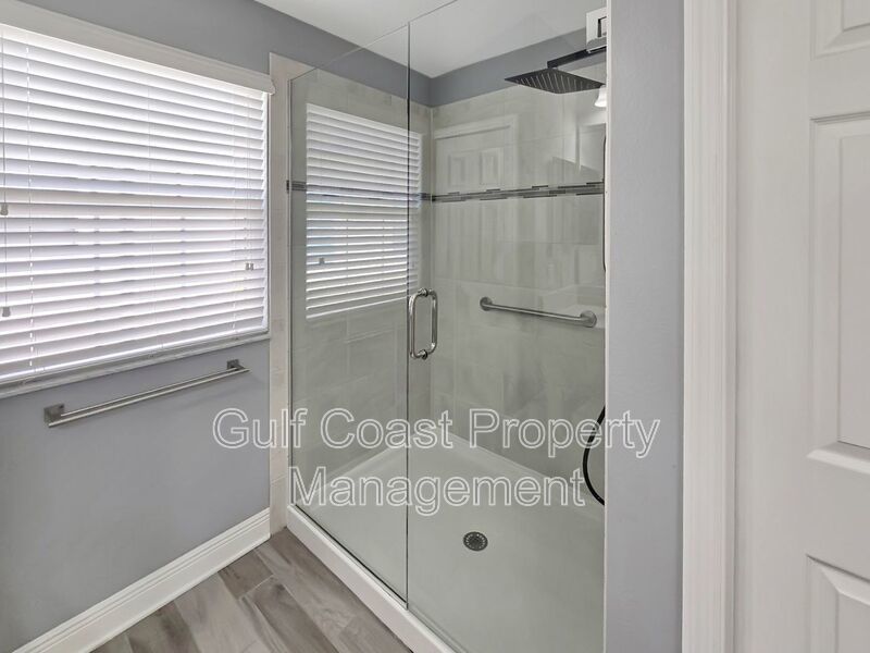 Spacious 3-Bed, 2.5-Bath Townhome with 2-Car Garage Overlooking the Pool in Gated Creekwood Community property image