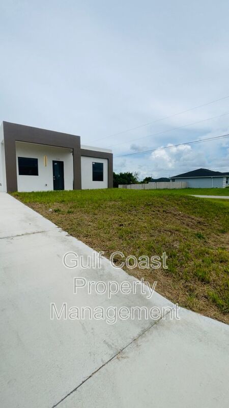 3118 15th St SW property image