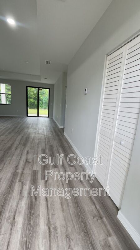 3118 15th St SW property image