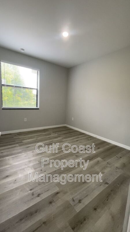 3118 15th St SW property image