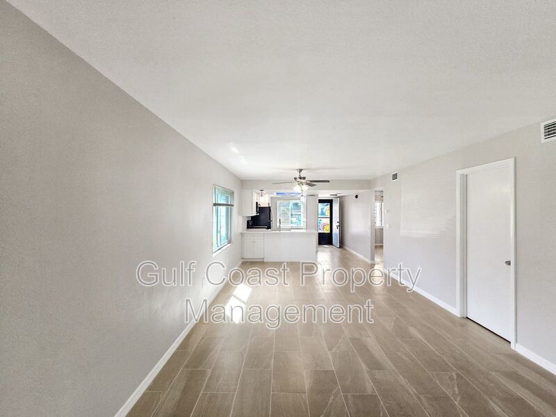 Limited-Time Offer: Two-for-One Application Fee Special! Flexible Move-In Costs! Pay only half the security deposit at lease signing and spread the rest over your first two months! property image