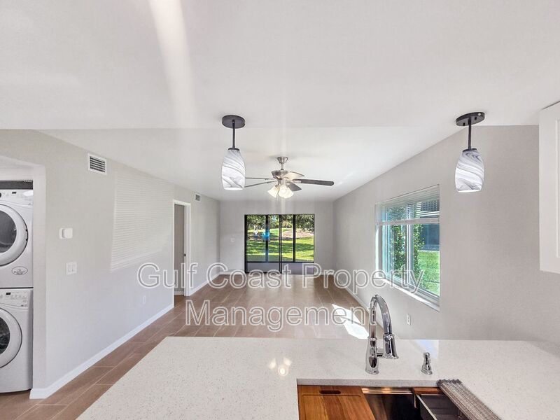 Limited-Time Offer: Two-for-One Application Fee Special! Flexible Move-In Costs! Pay only half the security deposit at lease signing and spread the rest over your first two months! property image