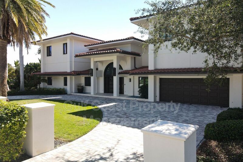 Exclusive Bird Key Waterfront Estate – 5BR Luxury Annual Rental property image