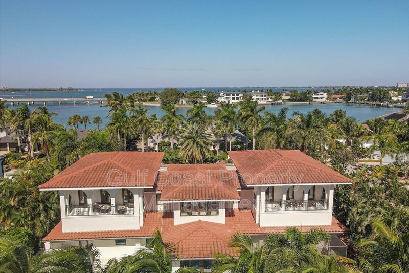 Exclusive Bird Key Waterfront Estate – 5BR Luxury Annual Rental property image