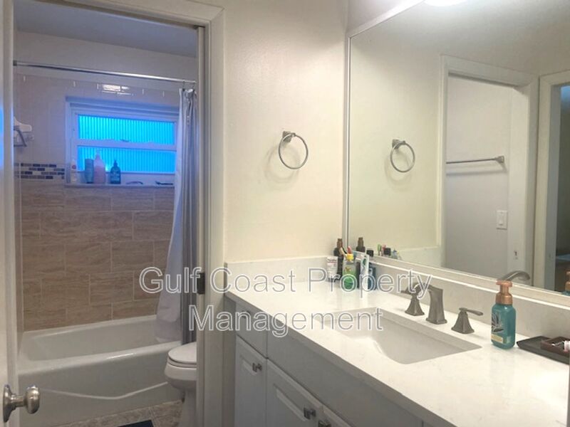 Charming & Cheerful Retreat Just Minutes from Downtown! property image