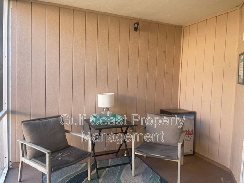 Charming & Cheerful Retreat Just Minutes from Downtown! property image