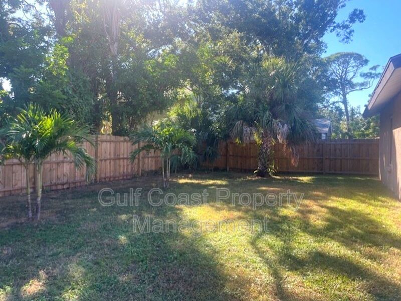 Charming & Cheerful Retreat Just Minutes from Downtown! property image