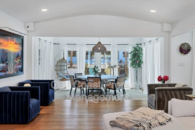 Exclusive Bird Key Waterfront Estate – 5BR Luxury Annual Rental property image