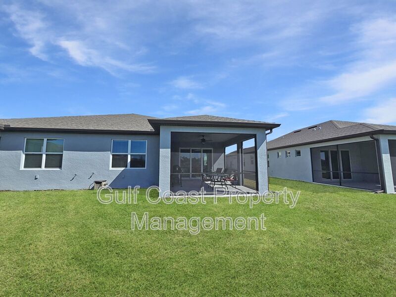 Annual Rental – Furnished or Unfurnished 2-Bedroom Villa with Flex Room and Lake Views in Del Webb Bayview, a 55+ Gated Community property image