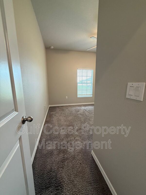 1716 NW 12th Terrace property image