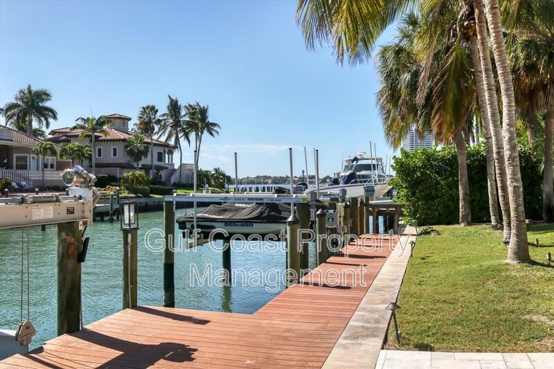 Exclusive Bird Key Waterfront Estate – 5BR Luxury Annual Rental property image