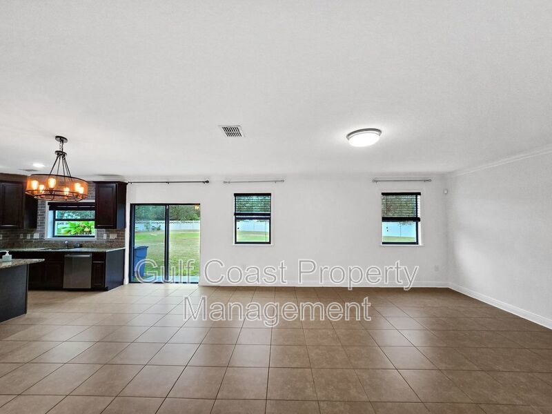 Stunning Annual Rental in Heron Creek | 3BR + Den | Loft | Gourmet Kitchen property image