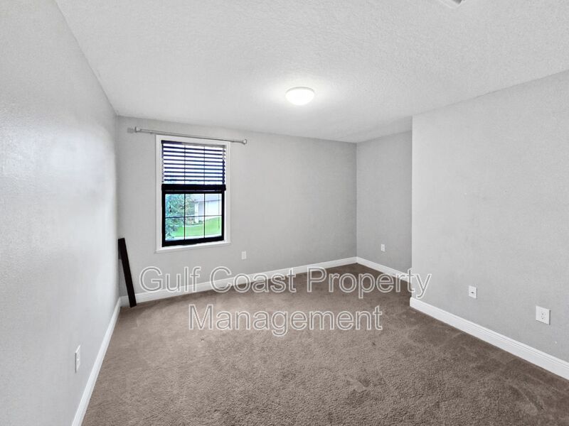 Stunning Annual Rental in Heron Creek | 3BR + Den | Loft | Gourmet Kitchen property image