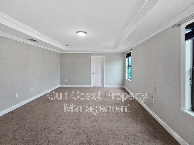 Stunning Annual Rental in Heron Creek | 3BR + Den | Loft | Gourmet Kitchen property image