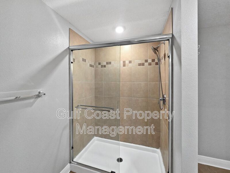 Stunning Annual Rental in Heron Creek | 3BR + Den | Loft | Gourmet Kitchen property image