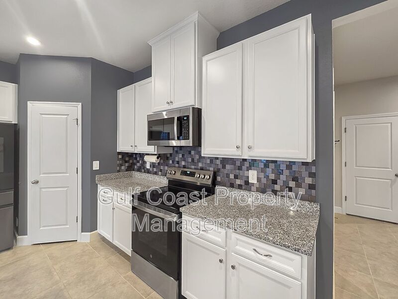 Annual-4-Bedroom, 2.5-Bath Home in Avalon Woods, Lakewood Ranch-Pet Friendly property image