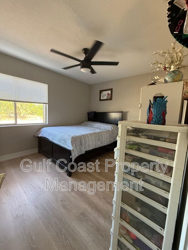 8127 Chesebro Ave property image