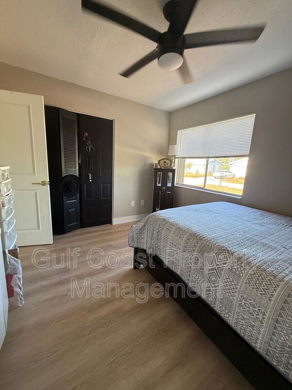 8127 Chesebro Ave property image