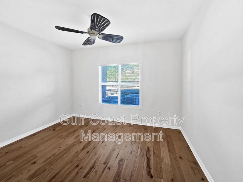 Gated Community Living with FREE Garage! Updated 2BR/2BA Condo in The Palms of Cortez property image