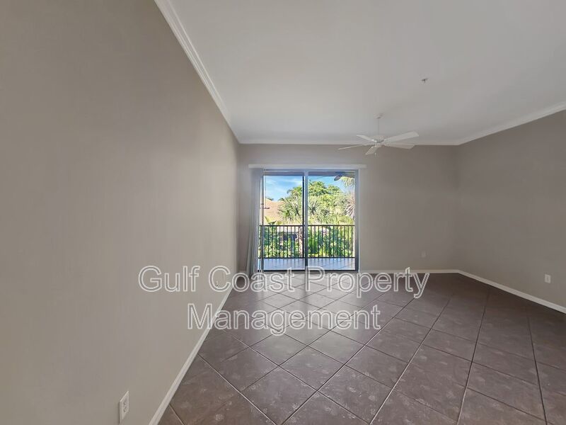 Annual rental-2Bed, 2 bath condo with a one car garage in the highly desirable Palma Sola Trace community! property image
