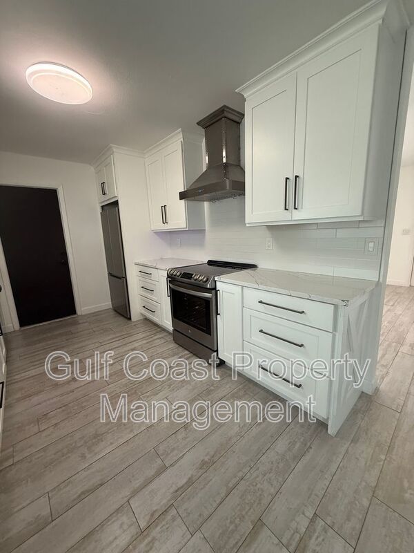 4300 Avanti Cr property image