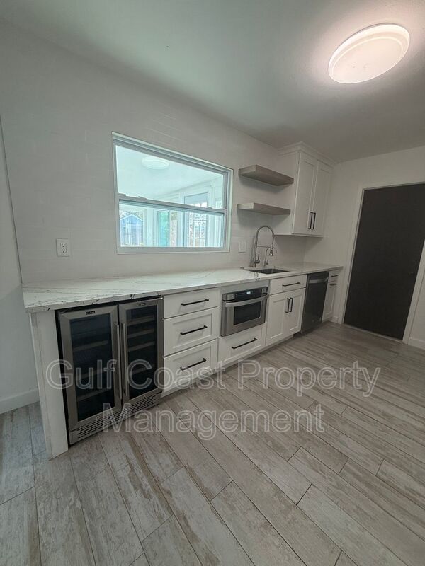 4300 Avanti Cr property image