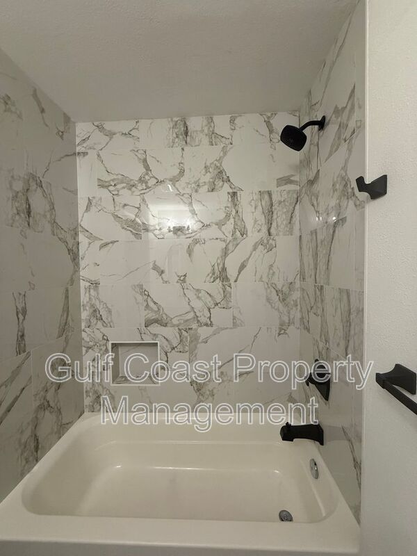 4300 Avanti Cr property image