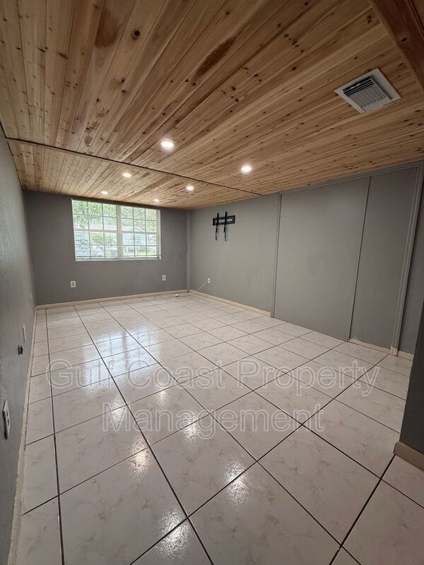 1545 Ransom Street property image