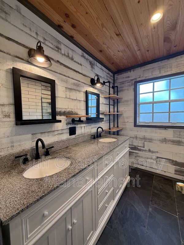 1545 Ransom Street property image