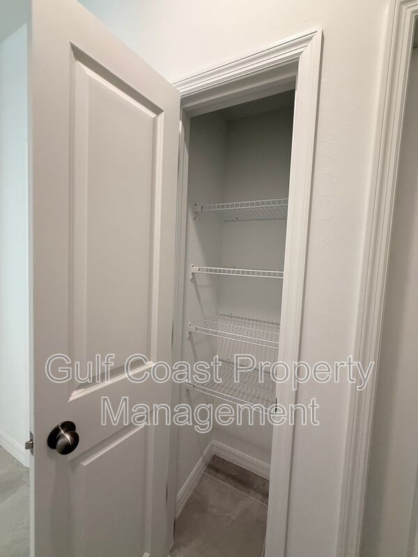 3844 Treasure Oak Way property image