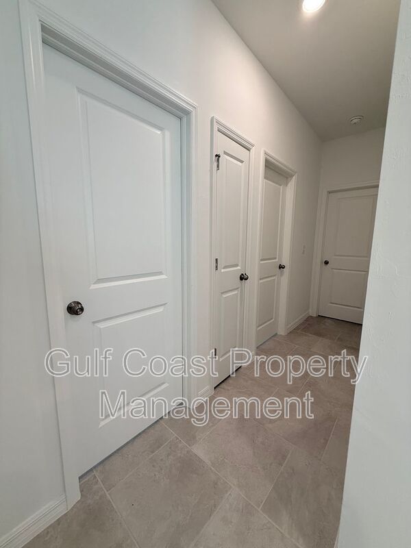 3850 Treasure Oak Way property image