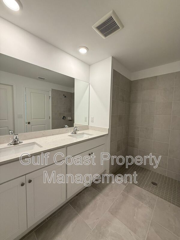 3850 Treasure Oak Way property image