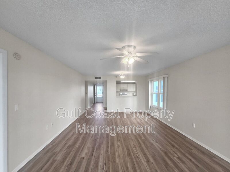 Annual Rental, Pinebrook Golf-Course View 2/2 Condo with Den, Resort-Style Amenities & Prime Location property image