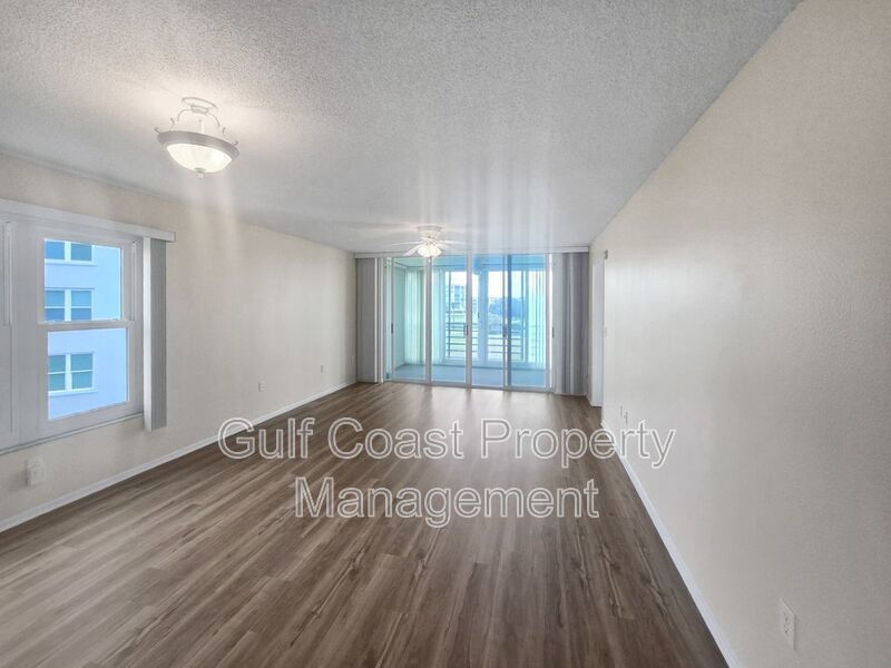 Annual Rental, Pinebrook Golf-Course View 2/2 Condo with Den, Resort-Style Amenities & Prime Location property image