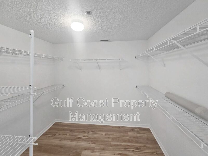 Annual Rental, Pinebrook Golf-Course View 2/2 Condo with Den, Resort-Style Amenities & Prime Location property image