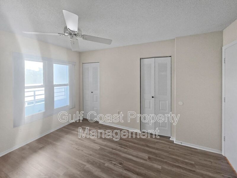 Annual Rental, Pinebrook Golf-Course View 2/2 Condo with Den, Resort-Style Amenities & Prime Location property image