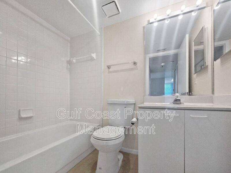 Annual Rental, Pinebrook Golf-Course View 2/2 Condo with Den, Resort-Style Amenities & Prime Location property image