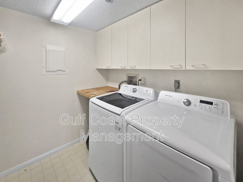 Annual Rental, Pinebrook Golf-Course View 2/2 Condo with Den, Resort-Style Amenities & Prime Location property image