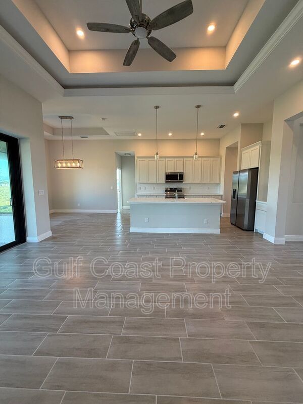 1229 NE 19th Ave property image