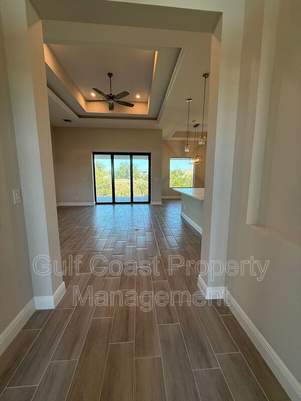 1229 NE 19th Ave property image