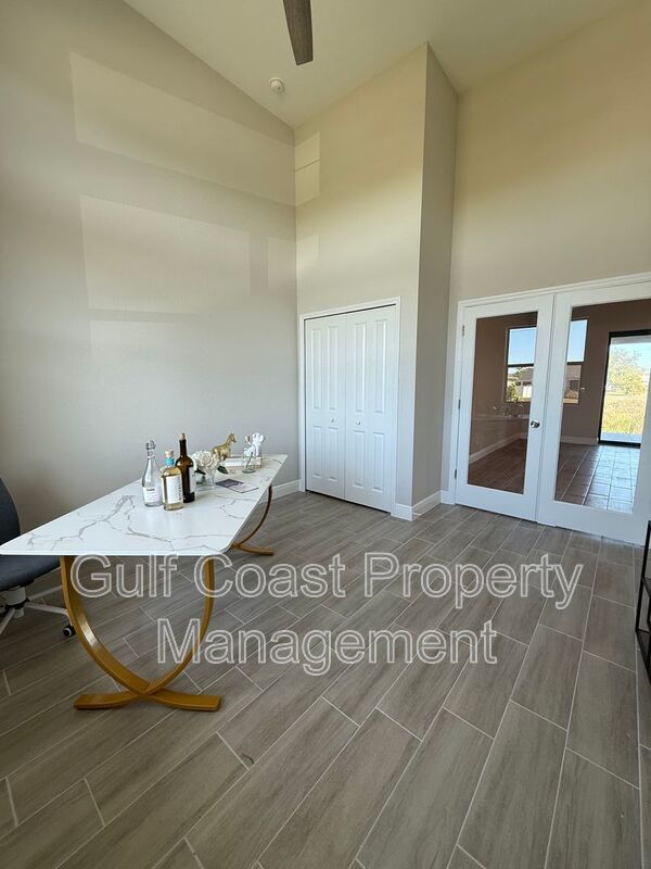 1229 NE 19th Ave property image