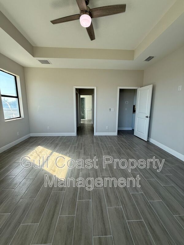 1229 NE 19th Ave property image